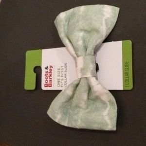 Brand New Boots & Barkley Dog Bow